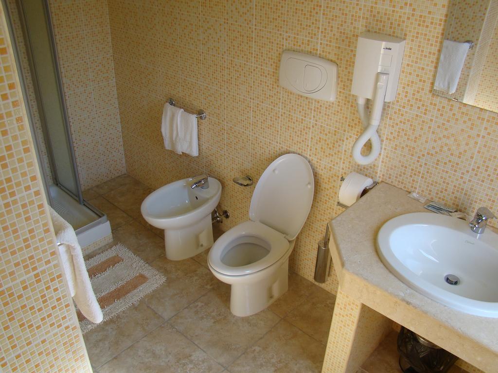 Hotel Ristorante111 Віллап'яна Номер фото